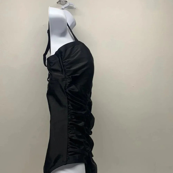 Torrid Swimsuit One Piece Lattice Wireless Slimming Black NWT New Plus Size 6X - Picture 10 of 13